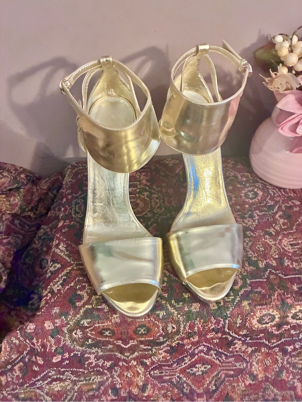 Gucci Metallic Gold Leather Ankle-Strap Heels - Picture 2 of 7